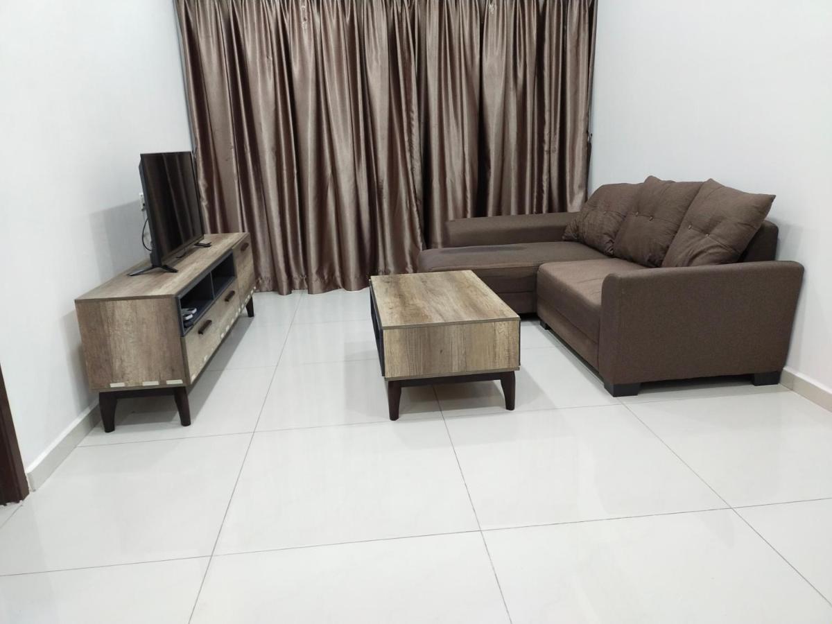 Rainbow Homestay Johor Bahru Eksteriør billede